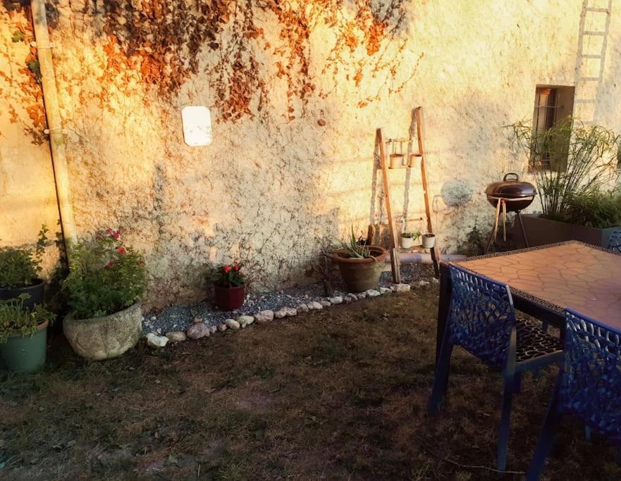 Civrac-de-BlayeGite A La Ferme Chaleureuxアパートメント エクステリア 写真
